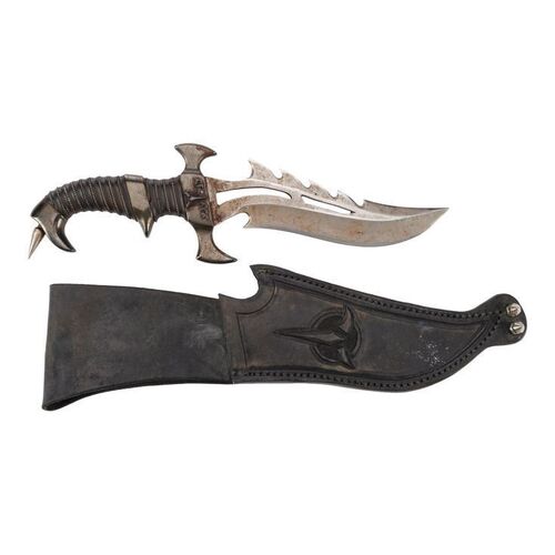 1107. B'etor's (Gwynyth Walsh) Screen-Matched Metal Klingon Knife and Sheath ### STAR TREK: GENERATIONS (1994)