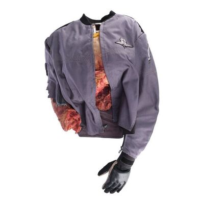 1225. Bloodied Mobile Infantry Trooper's Torso ### STARSHIP TROOPERS (1997)