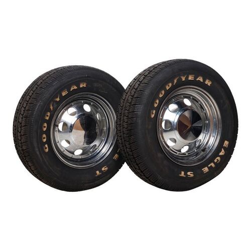 1309. Planet Hollywood Collection: Pair of Mirthlimo Tires ### WAYNE'S WORLD 2 (1993)