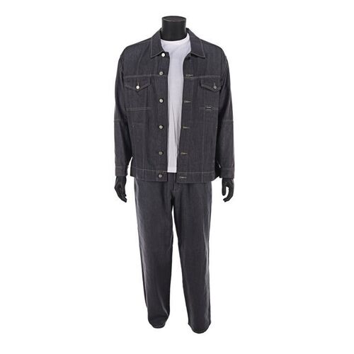 39. Marcus Burnett's (Martin Lawrence) Costume ### BAD BOYS II (2003)