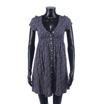 194. Beverly Marsh's (Sophia Lillis) Floral Dress ### IT (2017)