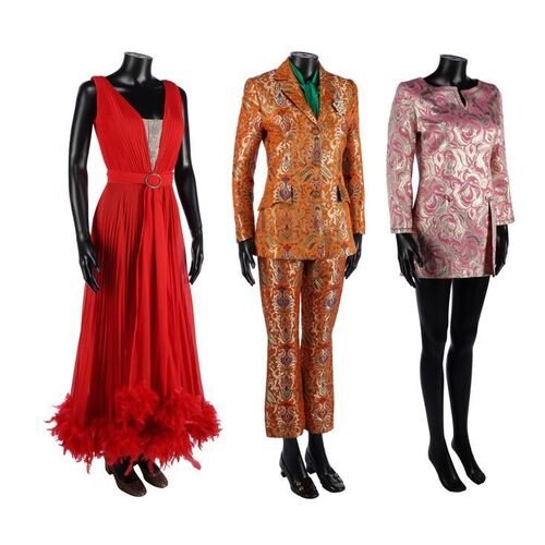 230. Judy Garland's (Renee Zellweger) Suit and Dresses ### JUDY (2019)