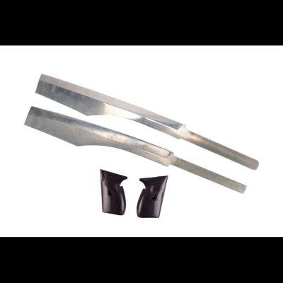 249. Hit Girl's (Chloe Grace Moretz) SFX Blades and Pistol Grip ### KICK-ASS 2 (2013)