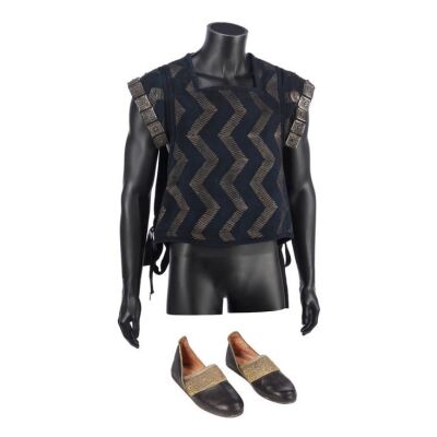 370. Paris' (Orlando Bloom) Tunic and Shoes ### TROY (2004)