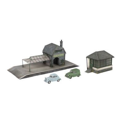 62. Rumblin Bridge Station with Two Cars and Signal Box ### THOMAS & FRIENDS (TV SERIES, 1984-2008)