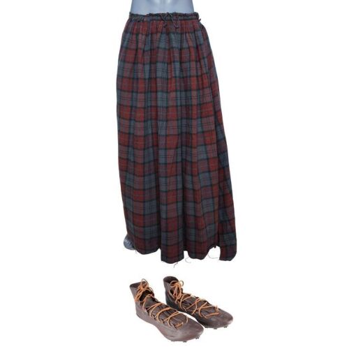 318. Rob Roy MacGregor's (Liam Neeson) Kilt and Shoes ### ROB ROY (1995)