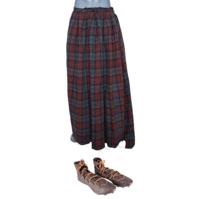 318. Rob Roy MacGregor's (Liam Neeson) Kilt and Shoes ### ROB ROY (1995)