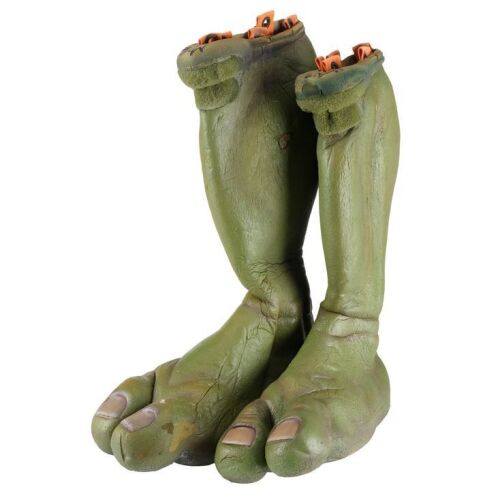 385. Pair of Michelangelo (David Fraser) Turtle Legs ### TEENAGE MUTANT NINJA TURTLES III (1993)