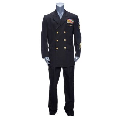 405. Casey Ryback's (Steven Seagal) Screen-Matched Military Dress Uniform ### UNDER SIEGE (1992)