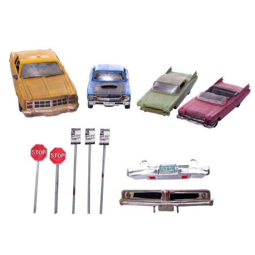 170. Collection of Car and Street Sign Model Miniatures ### GHOSTBUSTERS (1984)