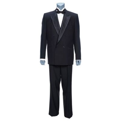 282. David Addison, Jr.'s (Bruce Willis) "The Son Also Rises" Tuxedo Costume ### MOONLIGHTING (1985-1989)