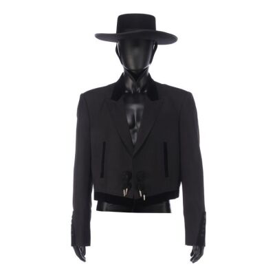 4. John Cleese's Spanish "Intro" Costume ### MONTY PYTHON LIVE (mostly)