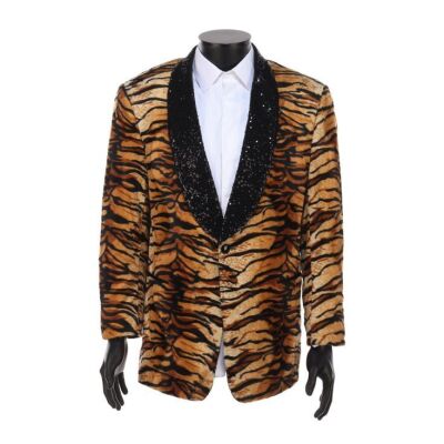 41. Michael Palin's "Blackmail" Jacket and Shirt ### MONTY PYTHON LIVE (mostly)
