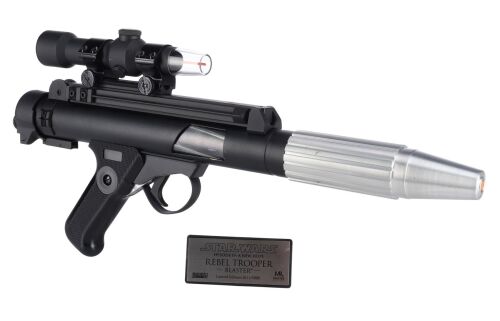 Lot #512: Master Replicas Rebel Trooper Blaster Replica ### STAR WARS: A NEW HOPE (1977)