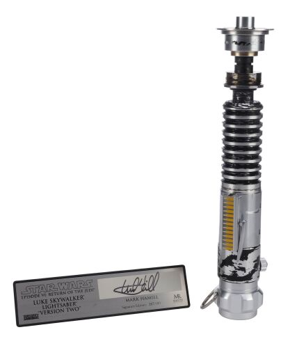 Lot #524: Master Replicas Signature Edition Luke Skywalker (Mark Hamill) "Version Two" Lightsaber Replica ### STAR WARS: RETURN OF THE JEDI (1983)