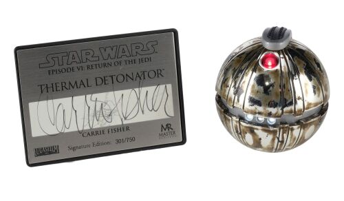 Lot #525: Master Replicas Signature Edition Princess Leia's Light-Up Thermal Detonator Replica ### STAR WARS: RETURN OF THE JEDI (1983)