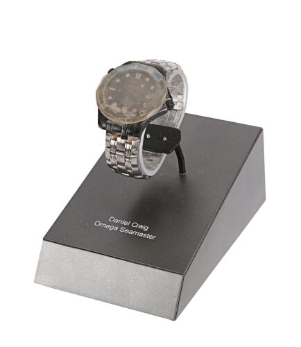 224. James Bond's (Daniel Craig) Stunt Omega Seamaster Watch ### JAMES BOND: CASINO ROYALE (2006)