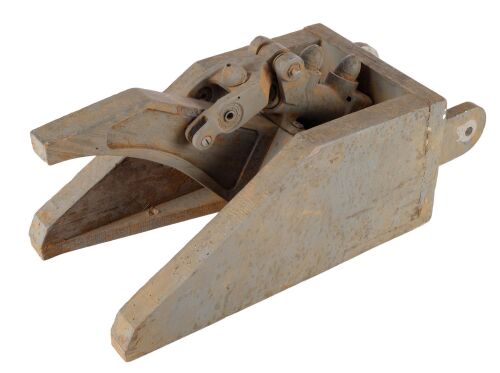 377. Full-Size All Terrain Scout Transport (AT-ST) "Chicken Walker" Toe ### STAR WARS: RETURN OF THE JEDI (1983)