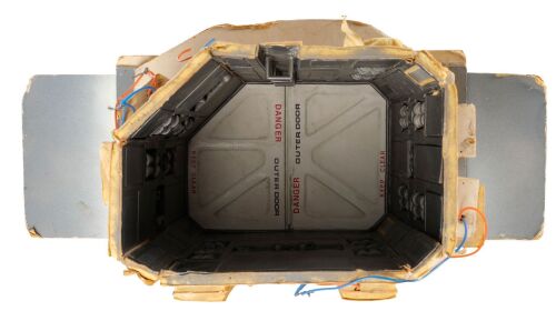 452. 1:12-Scale Opened Sulaco Bay Airlock Model Miniature ### ALIENS (1986)