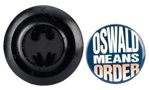 493. Batman's (Michael Keaton) Stunt Batdisc with The Penguin's (Danny DeVito) Campaign Button ### BATMAN RETURNS (1992)