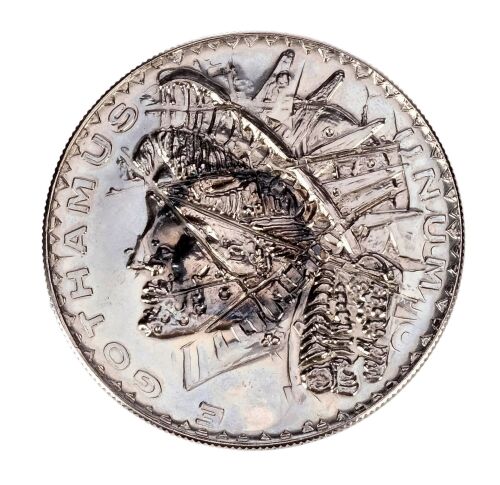 503. Two-Face's (Tommy Lee Jones) Oversized Coin ### BATMAN FOREVER (1995)