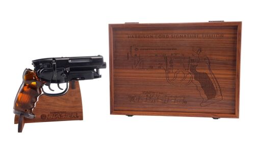 533. Light-Up Tomenosuke Harrison Ford Signature Edition Deckard Blaster Replica without Ford-Signed Plaque ### BLADE RUNNER (1982)