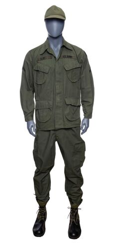 638. Benjamin Buford "Bubba" Blue's (Mykelti Williamson) Fatigue Costume ### FORREST GUMP (1994)