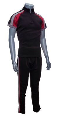 704. Peeta Mellark's (Josh Hutcherson) Training Costume ### THE HUNGER GAMES (2012)