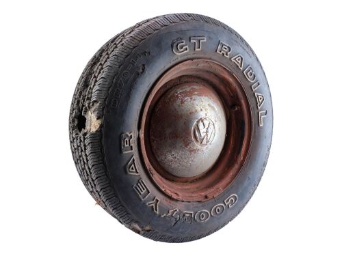 762. Herbie's Rusted SFX Tire ### HERBIE GOES BANANAS (1980)