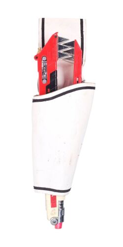 786. Ranger Blade Blaster with Holster ### MIGHTY MORPHIN POWER RANGERS (T.V. SERIES, 1993 - 1995)