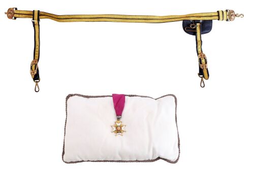 830. James Norrington's (Jack Davenport) Commodore Medal and Sword Belt with Display Pillow ### PIRATES OF THE CARIBBEAN: THE CURSE OF THE BLACK PEARL (2003)