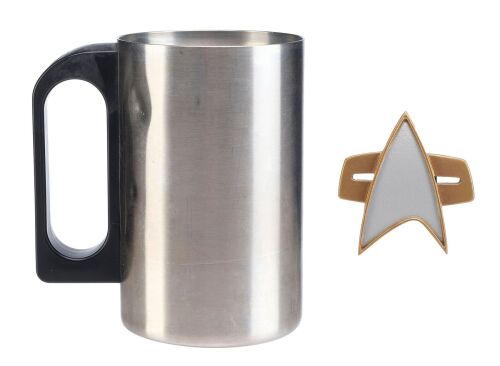 953. Voyager Coffee Mug with Combadge ### STAR TREK: VOYAGER (T.V. SERIES, 1995-2001)