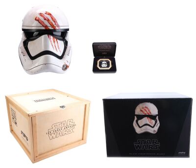 992. Propshop FN-2187 Stormtrooper Helmet Replica ### STAR WARS: THE FORCE AWAKENS (2015)