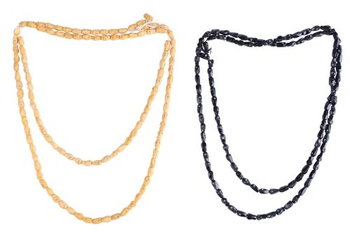 1076. Kevin Flynn's (Jeff Bridges) Prayer Beads ### TRON: LEGACY (2010)
