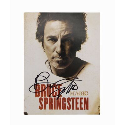 83. BRUCE SPRINGSTEEN - Bruce Springsteen-Autographed Magic Lyrics Booklet