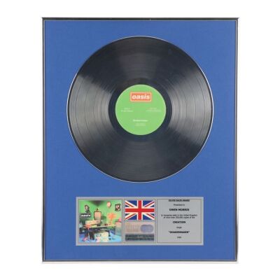 450. Shakermaker Silver Disc Award Presented to Owen Morris ### OASIS
