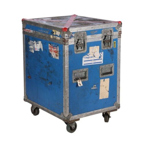 500. Tour-Used "OA 16" Blue Flight Case ### OASIS