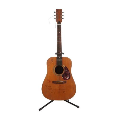 510. Noel Gallagher, Liam Gallagher, Andy Bell, Gem Archer, Bonehead, Paul "Guigsy" McGuigan, Tony McCarroll, and Alan White-Autographed Acoustic Guitar ### OASIS