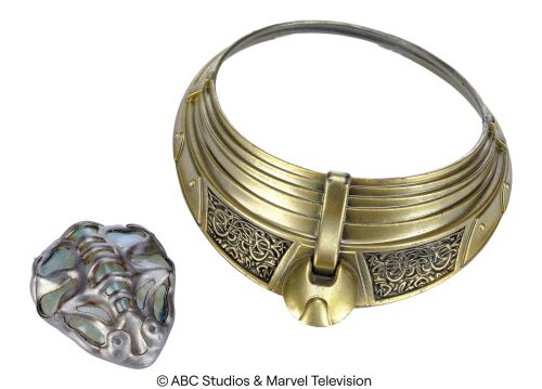 Lot #14: Lorelei's Stunt Asgardian Necklace with Chitauri Neural Link ### MARVEL'S AGENTS OF S.H.I.E.L.D. (2013-2020)
