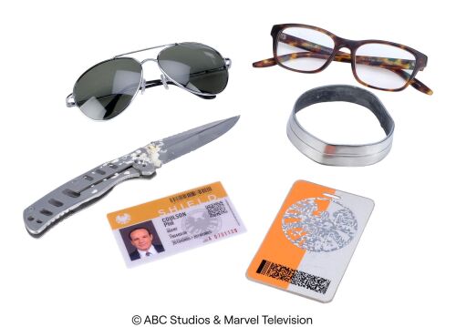 Lot #138: Set of Phil Coulson's Accessories ### MARVEL'S AGENTS OF S.H.I.E.L.D. (2013-2020)