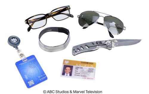 Lot #155: Set of Phil Coulson's Accessories ### MARVEL'S AGENTS OF S.H.I.E.L.D. (2013-2020)
