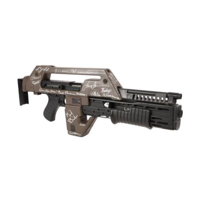 23. Sigourney Weaver, Michael Biehn, Bill Paxton and Cast-Autographed Hollywood Collectibles Group Pulse Rifle Replica ### ALIENS (1986)