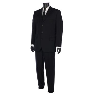 277. Agent K's (Tommy Lee Jones) Suit Ensemble ### MEN IN BLACK (1997)