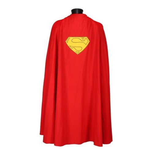 391. Superman's (Christopher Reeve) Cape ### SUPERMAN III (1983)