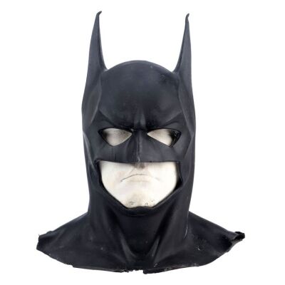 490. Batman (Val Kilmer) Cowl Prototype on Kilmer Life Cast ### BATMAN FOREVER (1995)