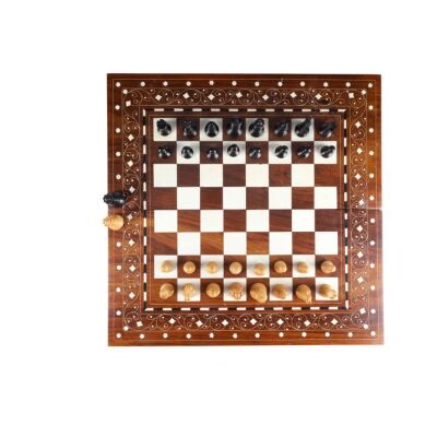 568. Henry Northrup's (Hal Holbrook) Chess Set ### CREEPSHOW (1982)