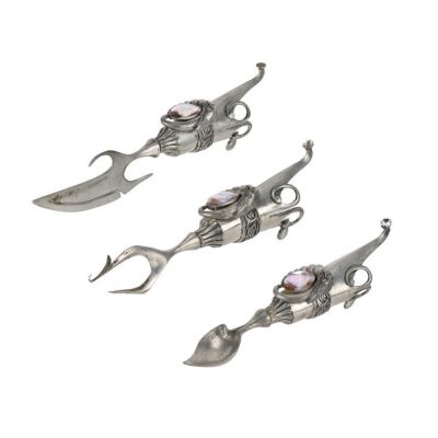 575. Terry Ackland-Snow Collection: Skeksis Finger Cutlery Set ### THE DARK CRYSTAL (1982)