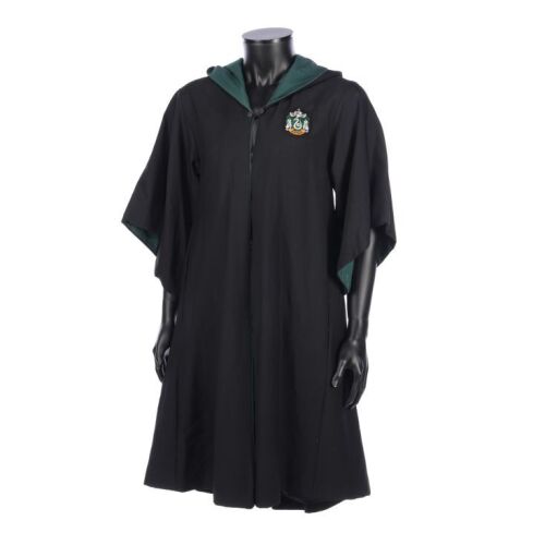 713. Slytherin House Robe ### HARRY POTTER AND THE HALF-BLOOD PRINCE (2009)