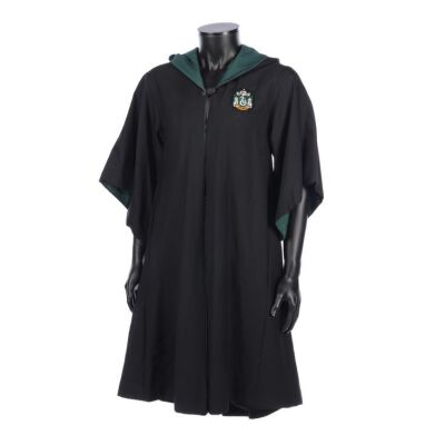 713. Slytherin House Robe ### HARRY POTTER AND THE HALF-BLOOD PRINCE (2009)