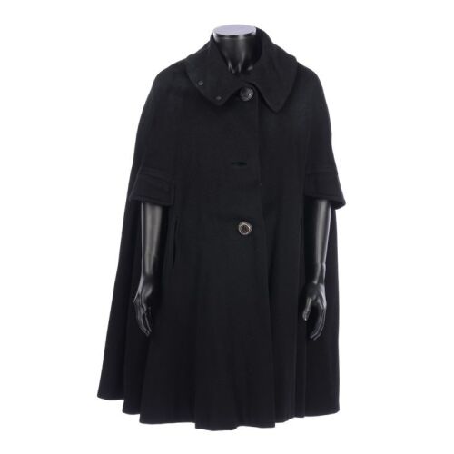 715. Olympe Maxime's (Frances de la Tour) Cloaked Jacket ### HARRY POTTER AND THE GOBLET OF FIRE (2005)